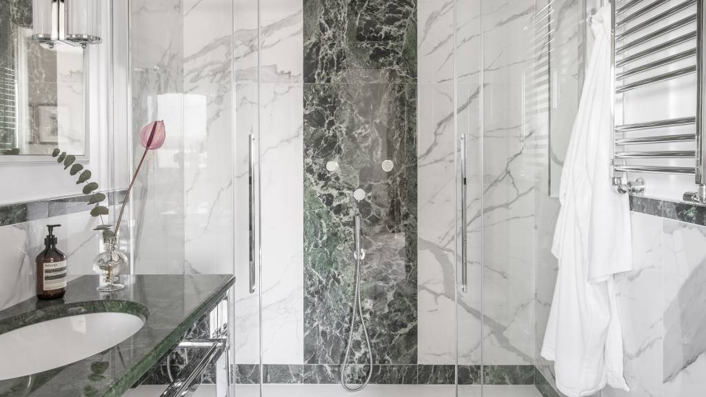 EXECUTIVE-CON-BALCONE-BAGNO-CAMERA-622