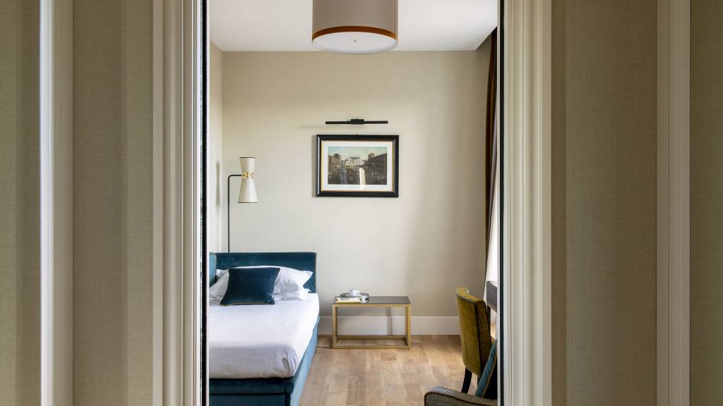 EXECUTIVE-SUITE-621-PANORAMICA-SOGGIORNO