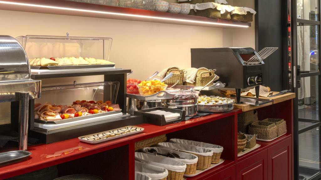 Hotel-Adriano-Roma-Sala-Colazione-2026-003