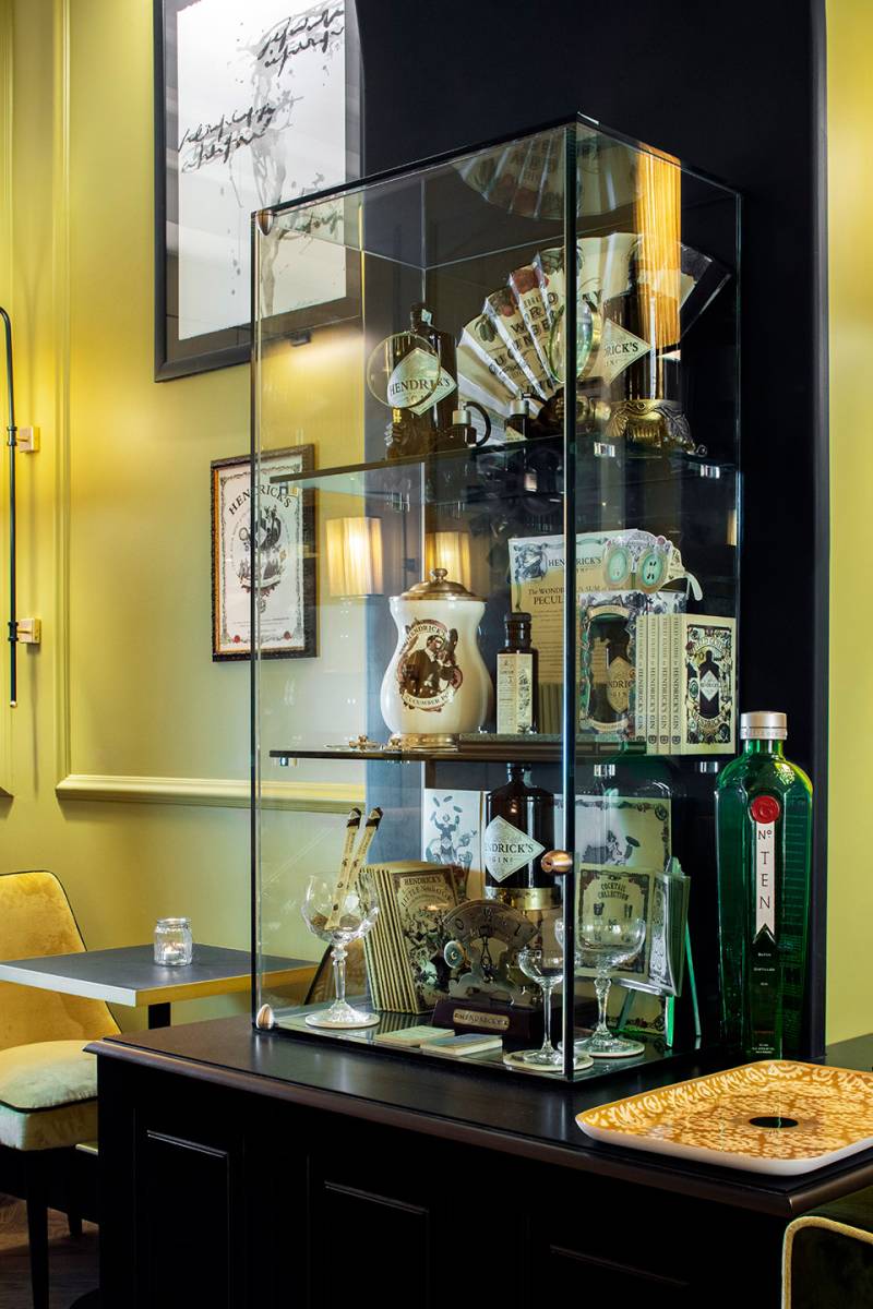 BAR-VETRINA-HENDRICKS-VERTICALE